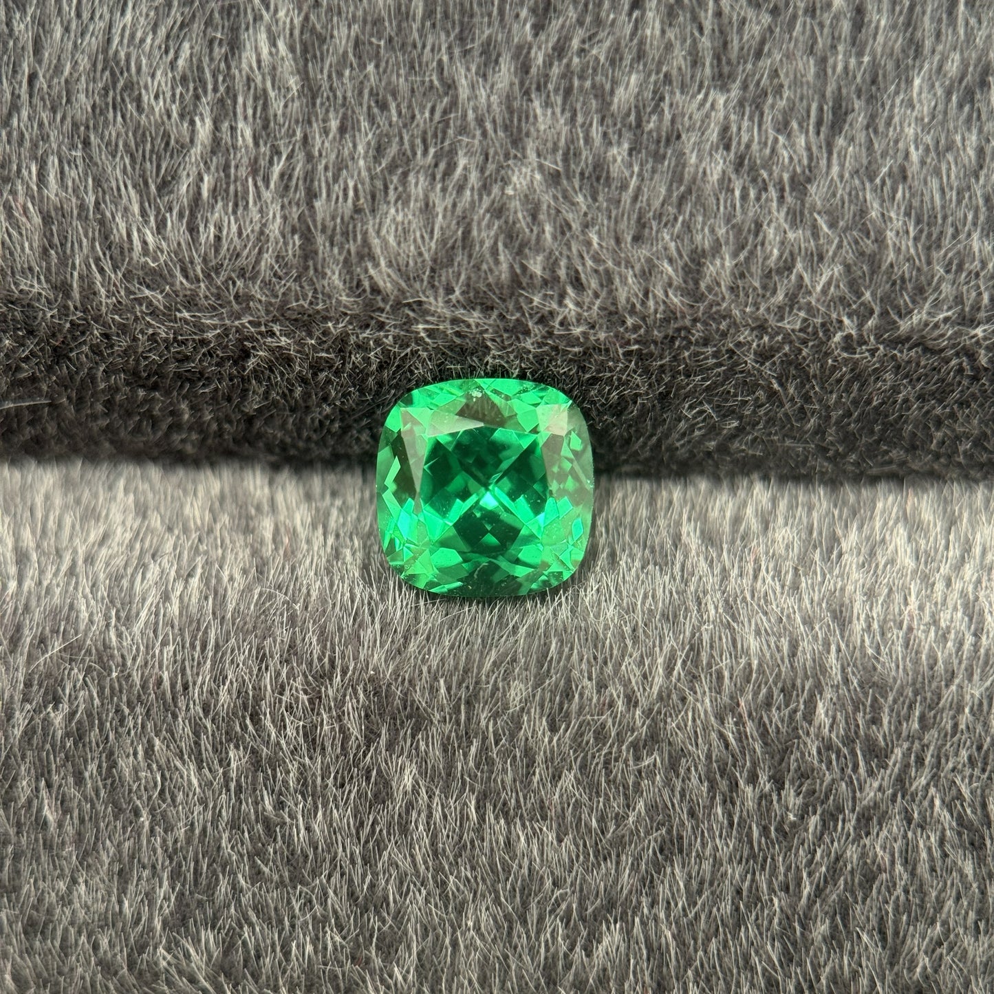 Tsavorite 6*6mm