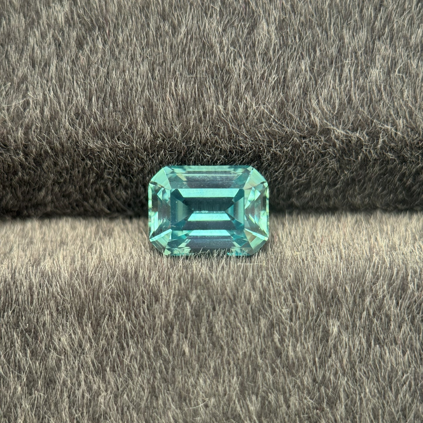 Greenish‑blue Sapphire 6*8mm